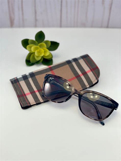 burberry leather eyeglass case|Burberry sunglasses case women.